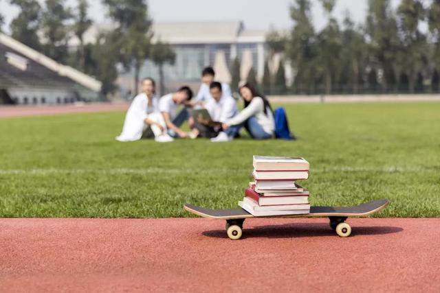 分数|不仅分数高，就业还很尴尬被“捧上天”的3个大学专业