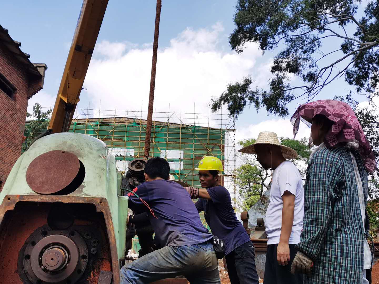 艺术家何继为钢铁雕塑作品量身定做王建国