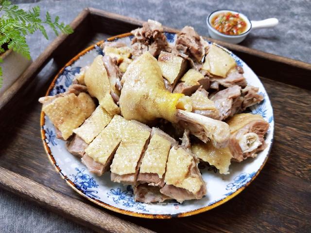 秋季盐水鸭 正适合怕贴秋膘的人哦!_英亚官方网站(图1)
秋季盐水鸭 正适合怕贴秋膘的人哦!_英亚官方网站(图1)