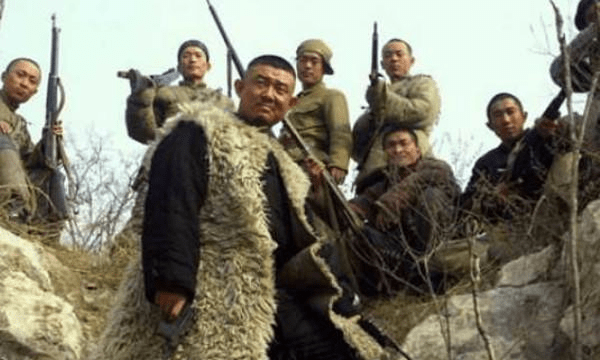 坑杀无辜百姓二十万,丧尽天良刘黑七,最终逃不过正义的子弹