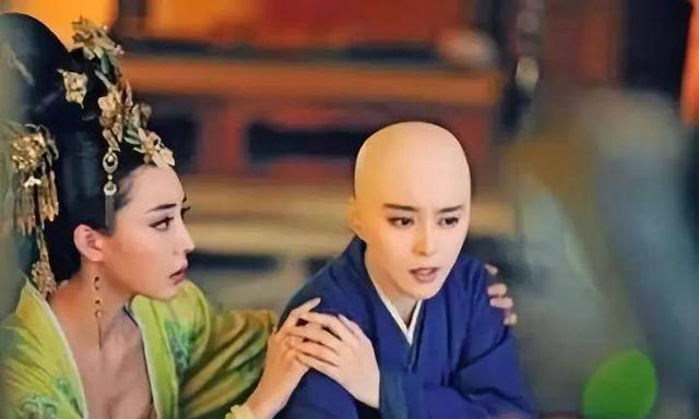 王皇后打击萧淑妃 ef5e6040bd5e46318cec3a70b657357a.png