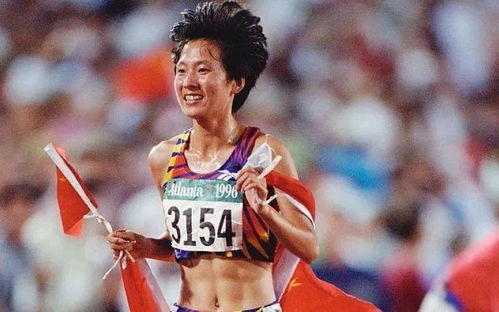 1993年8月28日 王军霞获第四届世界田径锦标赛千米金牌