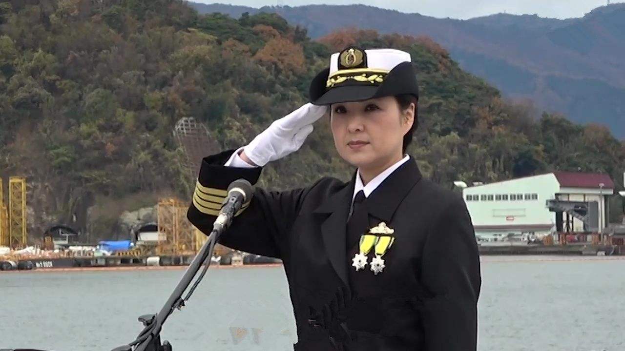 日本“妙高号”上的女舰长，真实年龄你猜有多少？_金刚级