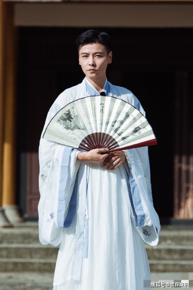 蔡少芬古装再现"甄宓"美貌,与张晋喝交杯酒秀恩爱,甜如热恋