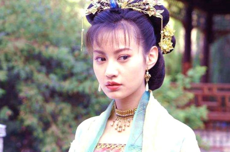 江玉燕|时隔多年“江玉燕”重出江湖，古装扮相太吸睛，容颜气质不减当年