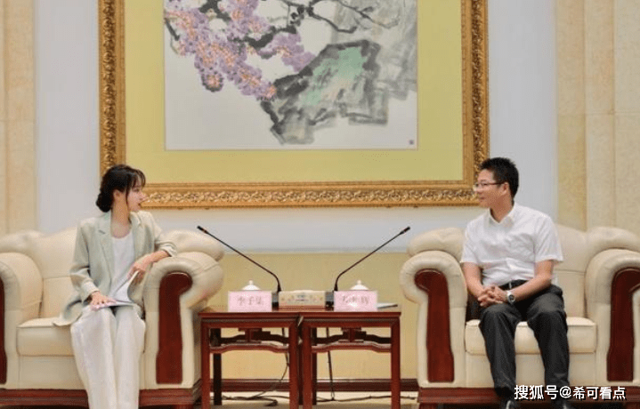粉厂|从“网红”变“厂家”？一年卖5亿，李子柒开了一家螺蛳粉厂