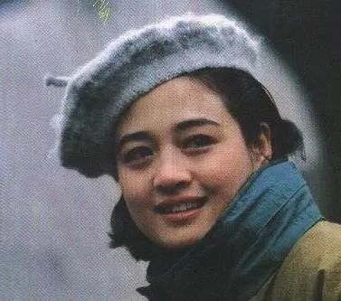 五朵金花|原创人生不易！跟巩俐并称“五朵金花”，爆红过也曾穷到靠一毛钱度日