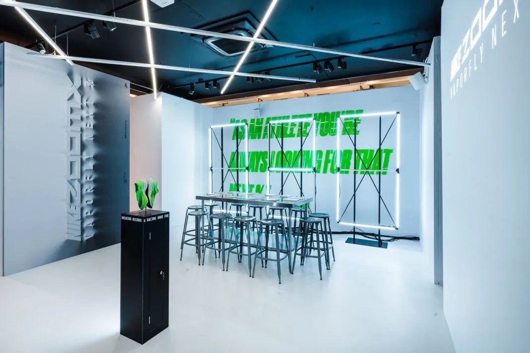 摊位|酷 ！“ 脏、乱、差 ” 的地摊如何逆袭成为“高级移动商店”