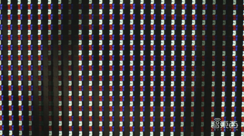 雷军|从张艺谋到雷军，谁吹爆了透明屏神话？