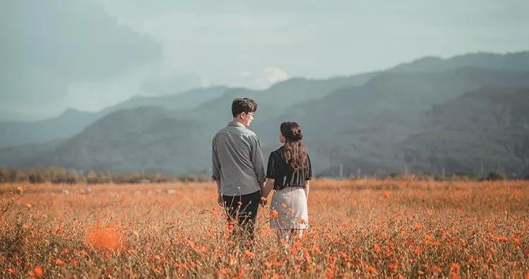 女友|“暗恋3年的男生，昨天向我告白了”| 朋友圈里让人乐开花的瞬间