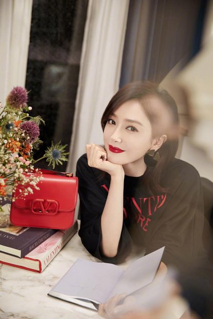 飞龙|原创现代李小龙喊话江疏影：你比秦岚强100倍，永远爱你么么哒