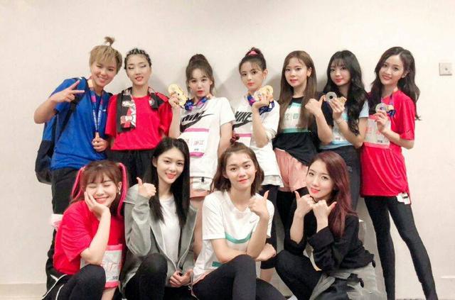 少女|硬糖少女9月行程都是集体行动，哇唧唧哇是真的擅长打造团魂