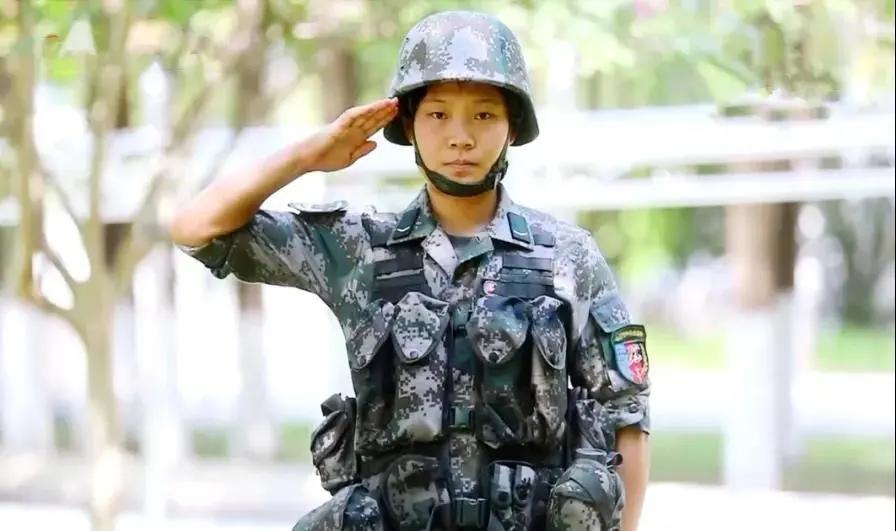 高考696分，学霸小哥哥说：就是想当兵！