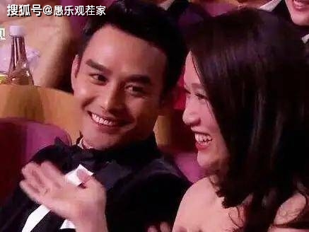 美女|原创王凯匆忙赶路被拍，原来是与两位美女聚餐，网友猜测其有新恋情