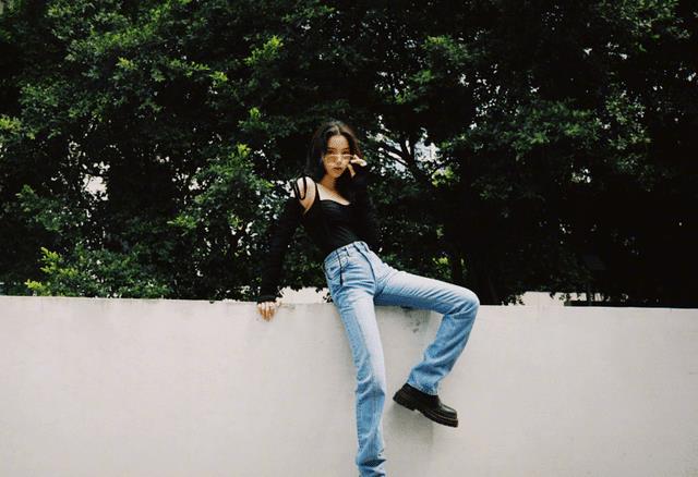 欧阳娜娜身材写真图文 ee635f3470b646ec99b8c263c8ac31ef.jpeg