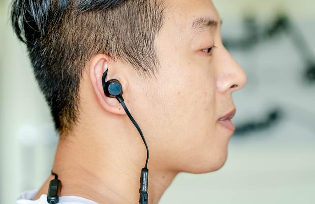 蓝牙|JEET W1S运动型蓝牙耳机：我的跑步最佳伴侣