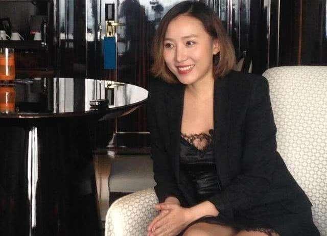 40岁单身女老总_单身头像男(3)