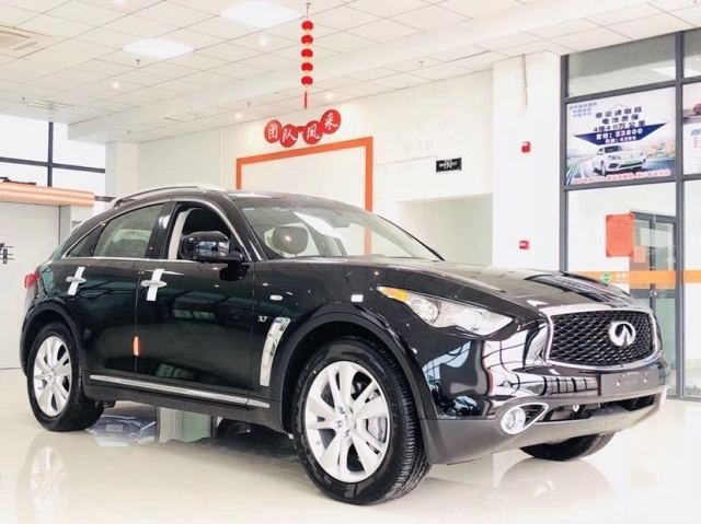 19款英菲尼迪qx70中东版美观大气外观时尚
