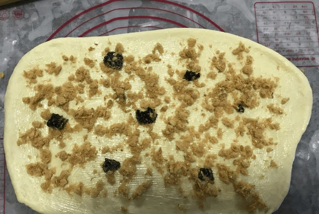 家用烤箱做面包视频 8b1f4905eae6428d8d3b37f59bfe2c37.png