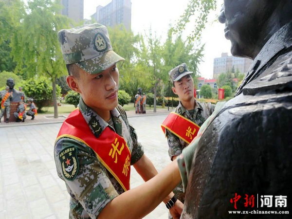 历史|第83集团军“杨根思”部队：老兵退役不褪色 解甲扬帆启征程