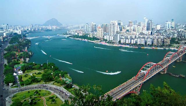 之城|在国内排名第几？机械之城柳州市的2020上半年GDP出炉