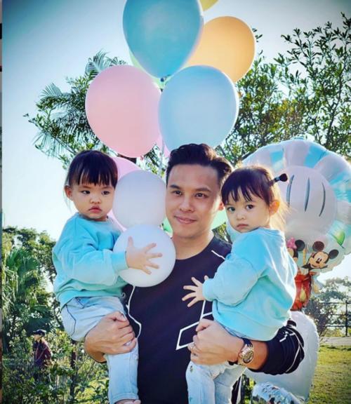 腹肌|40岁熊黛林晒素颜照超惊艳，有6块腹肌不像两女之母