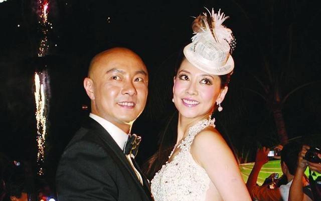 结婚11年、相守21年张卫健难得放闪，贴出跟张茜