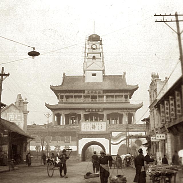 潘杨湖|老照片：三十年代末河南开封的古城街景