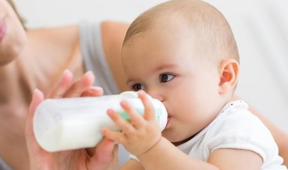 宝宝|有4件事要及时做，满月后才想起就晚了宝宝出生后