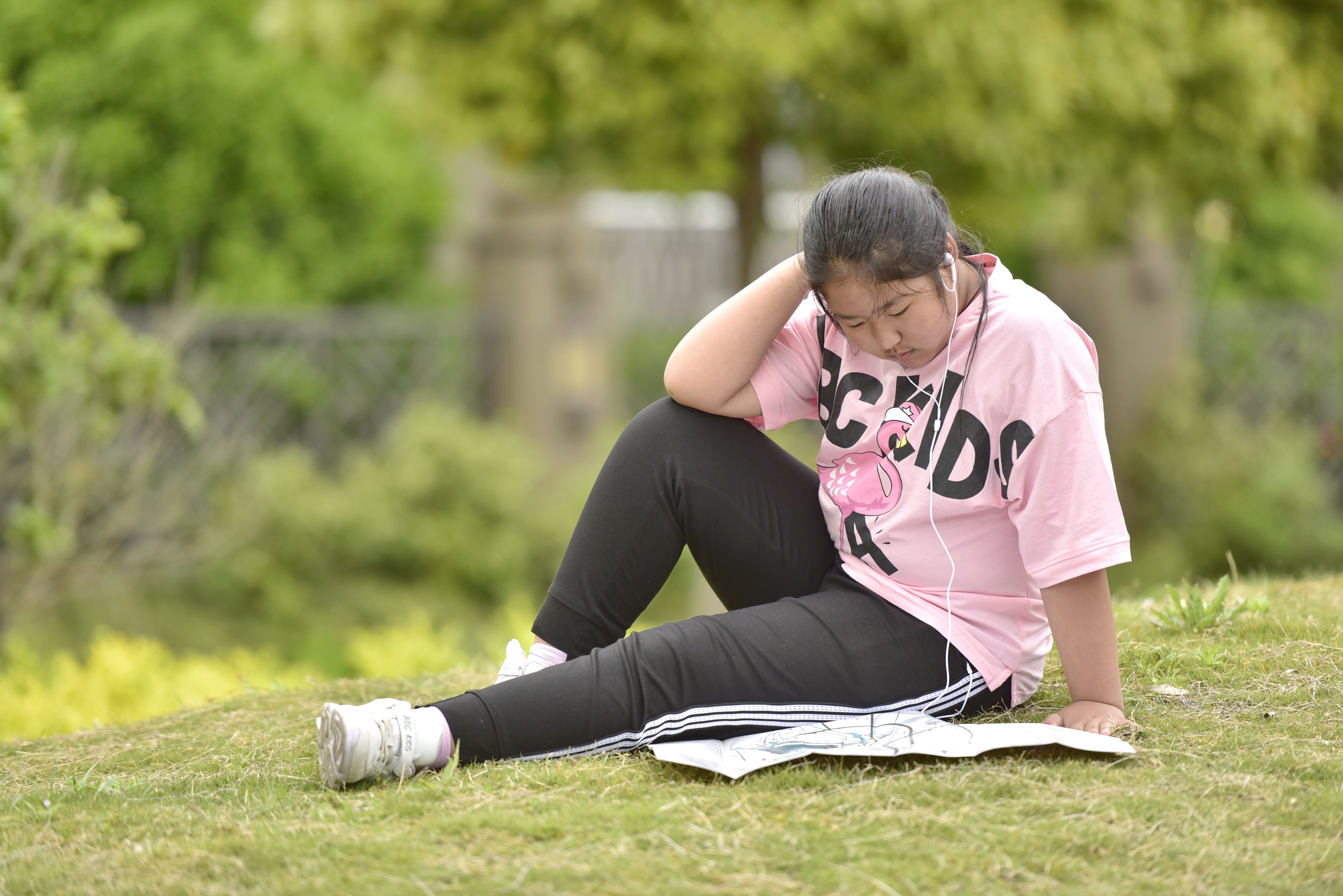 谢尚篁,少儿女歌手,小学六年级学生,声乐九级《中