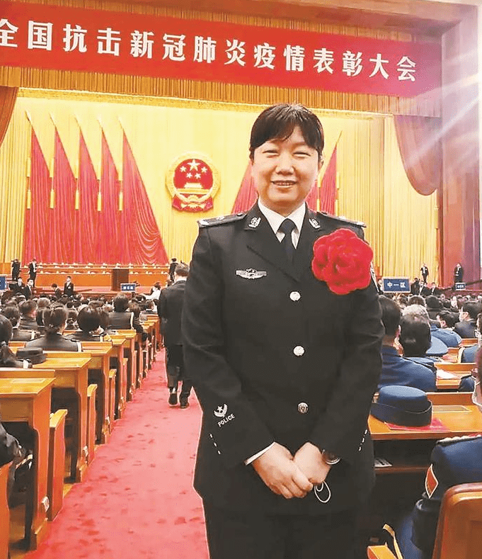 全国抗击新冠肺炎疫情表彰大会举行 深圳4名个人1个集体获表彰