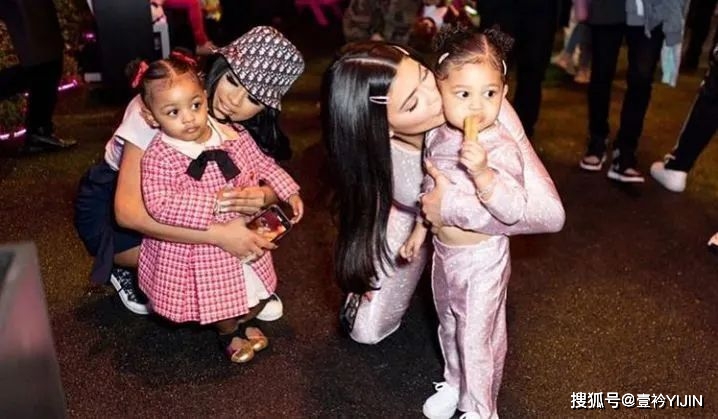 来源|不会打鸣的脱衣舞娘不是好Rapper!卡老师的入党申请书我们已经收到了,Skrr~