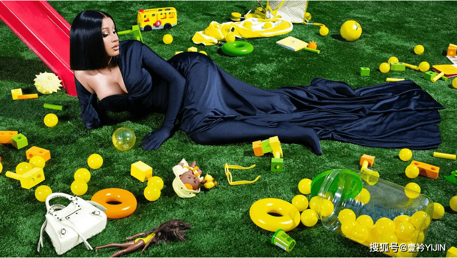 来源|不会打鸣的脱衣舞娘不是好Rapper!卡老师的入党申请书我们已经收到了,Skrr~