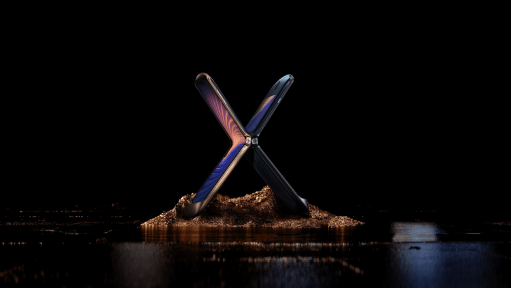 razr|motorola razr 刀锋5G折叠手机发布：无缝无折痕，用经典碰撞未来