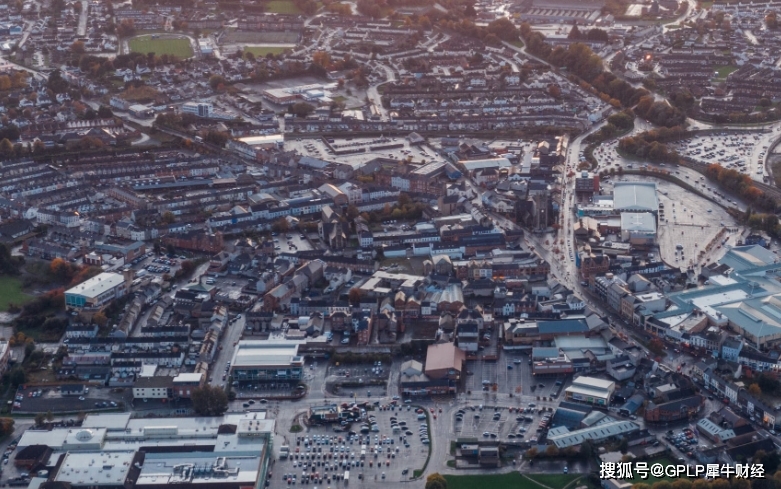 交易日|金融街物业上半年商务物业毛利率下滑 24个交易日股价缩水三成