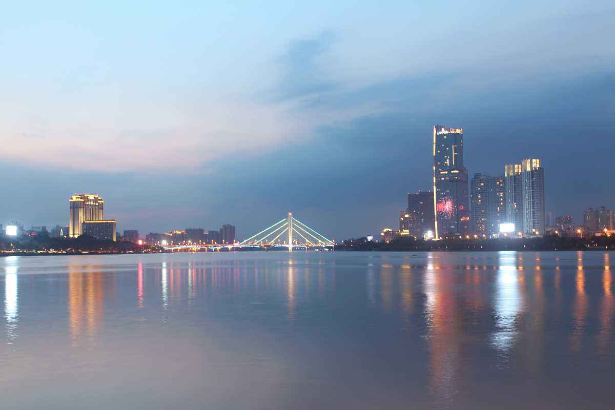 厦门市2020gdp_厦门市地图(2)