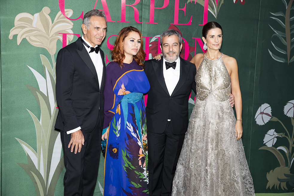 业务|LVMH放弃收购Tiffany？二者相互起诉| 一周时尚大事件