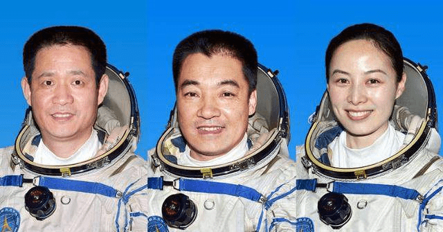 中国最美女航天员王亚平 efe4661a8cbc4a9e88ce28192c92a9ac.png