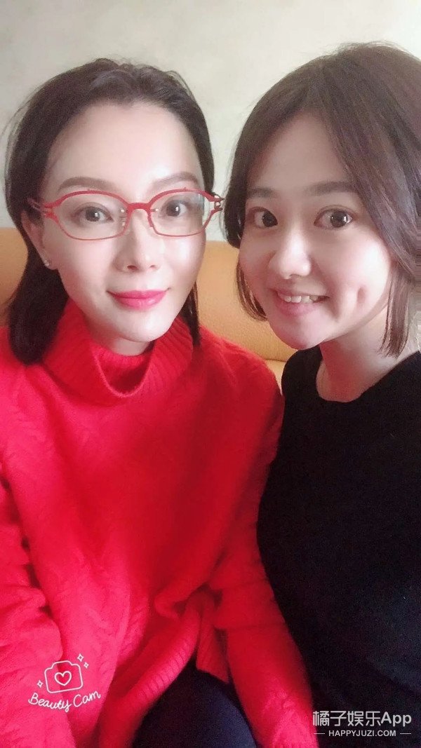 额头|原创陈数老公晒与表妹亲密照,鬼鬼录综艺让杜江亲额头,这行为合适么