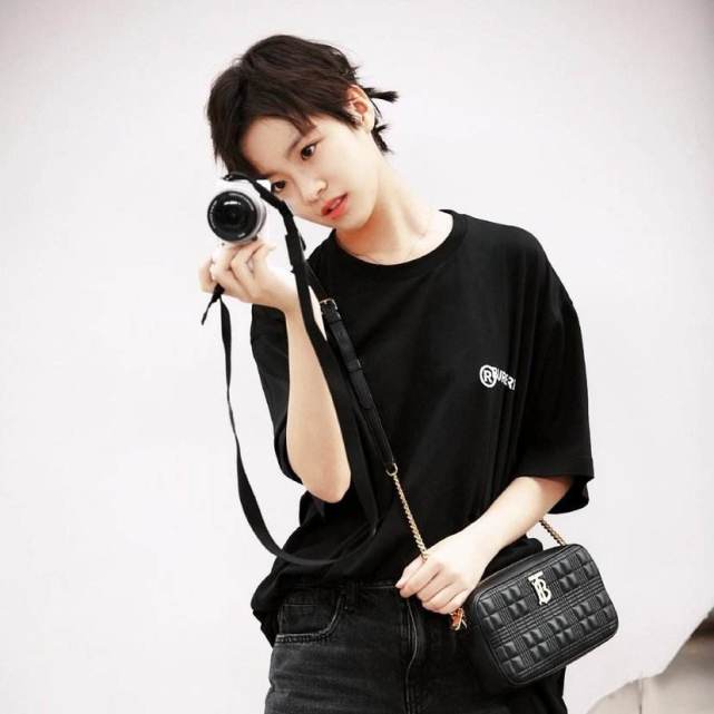 演技|原创李庚希为啥没读大学？倪萍引荐纽约大学失败，趁着年纪小多读书吧