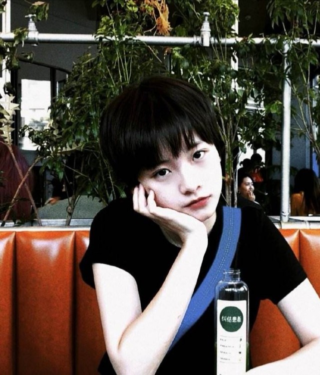 演技|原创李庚希为啥没读大学？倪萍引荐纽约大学失败，趁着年纪小多读书吧