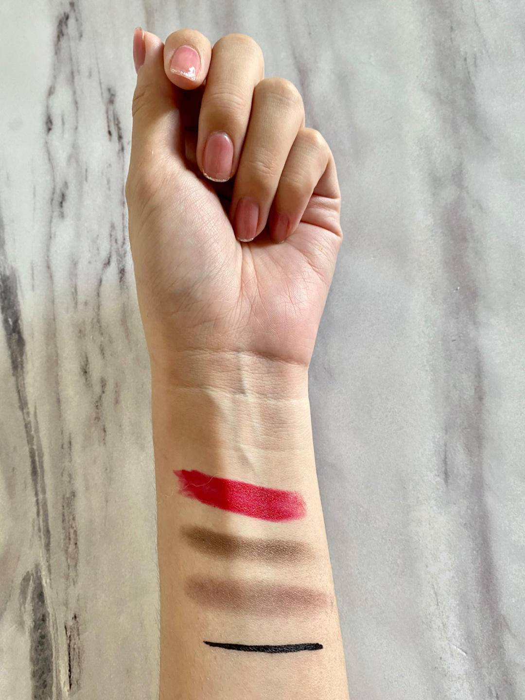 按摩|别整些没用的!谁说长期化妆皮肤就会变差?