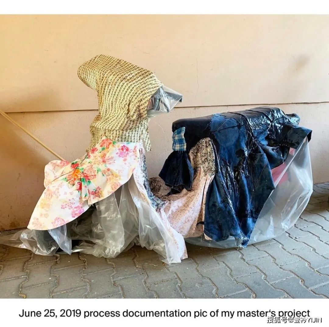 越南|被巴黎世家抄袭？把衣服种上鲜花、冻进冰块里？越南时装的高光时刻