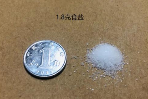 孩子|昆凌不让2岁娃吃盐，越晚吃盐越好？不一定刘璇4岁儿子不吃盐