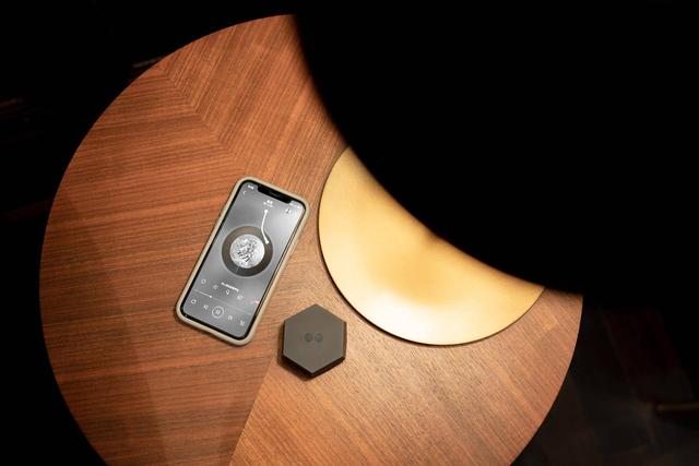 AirPods|「老罗推荐」时尚与科技完美结合，降噪完胜索尼WF-1000XM3