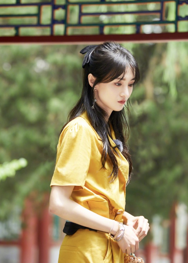 节目|原创郑爽官宣新综艺，粉丝不满，不想看她变成综艺咖