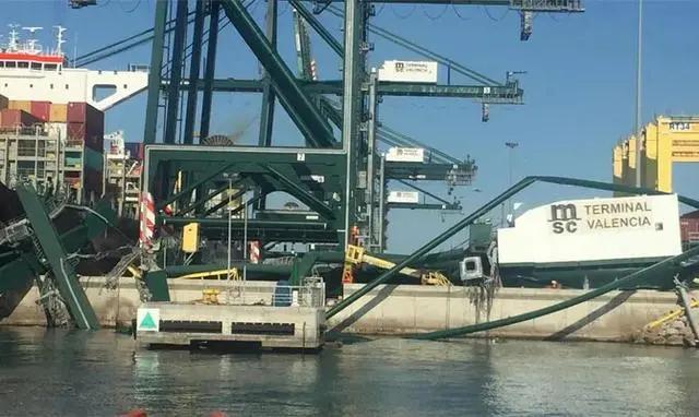 世界上最大的船事故 f8ee2f8c42c64f1e89c60ca8cc132d36.jpeg