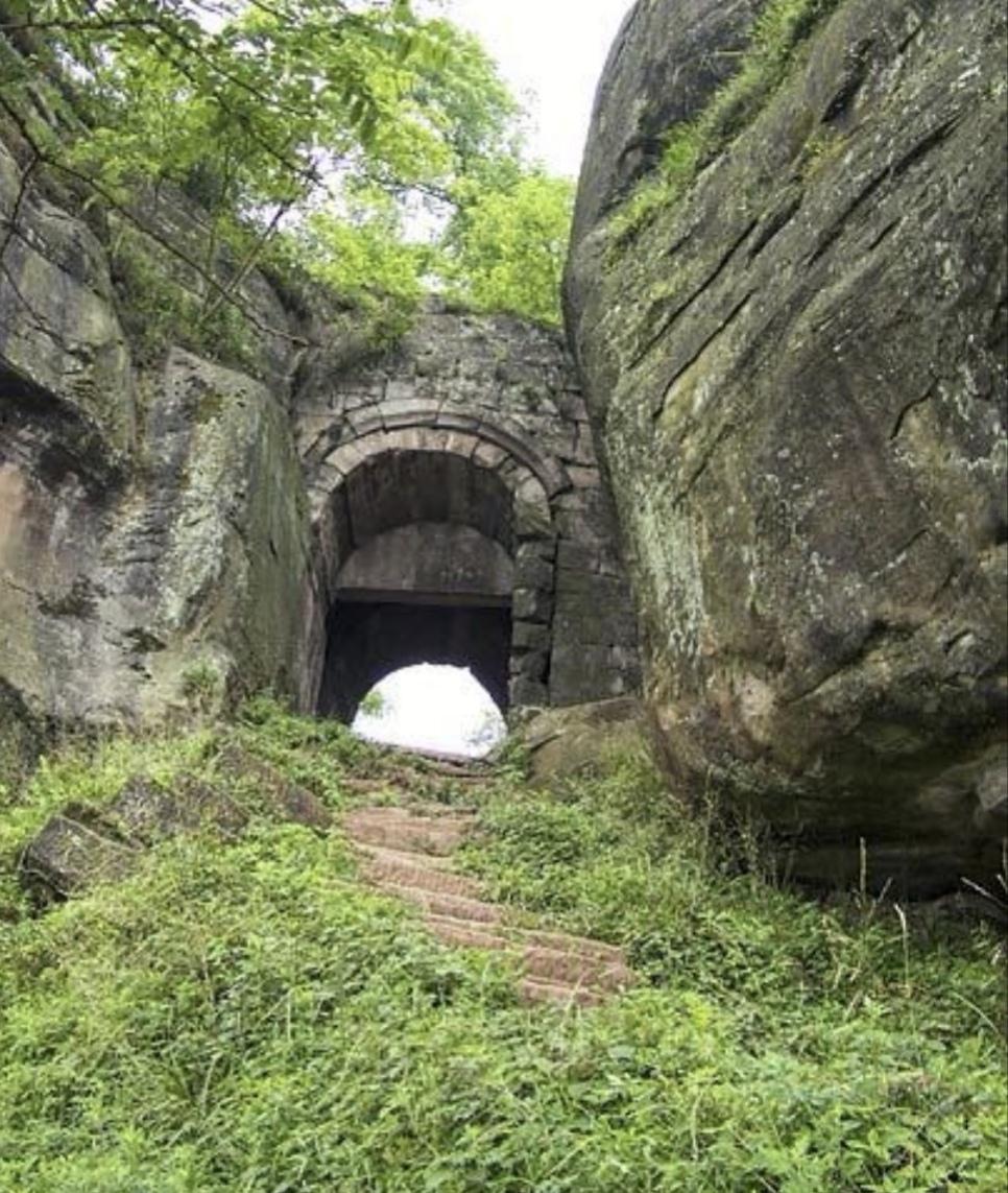 重庆合川潼南交界的地方有一个好玩的地方神奇龙多山