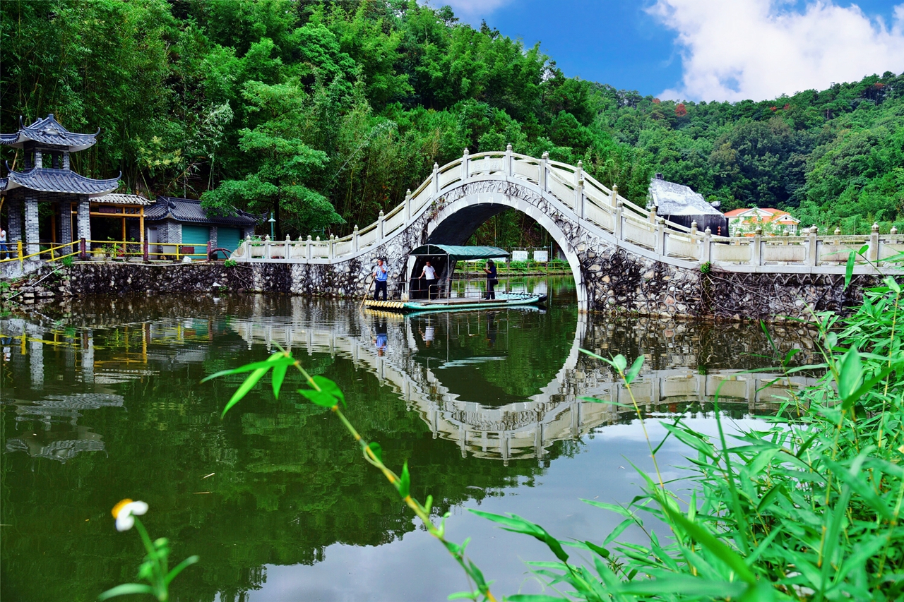 广东肇庆最全旅行路线,带你游遍上百个景点_旅游