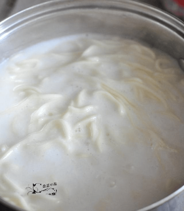 午餐肉炒面的做法 30abd62d83c241d8b05177d7a0c15210.png